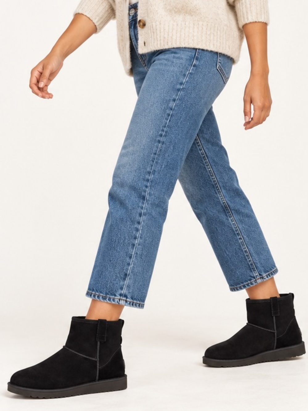 Women's Classic Unlined Mini Perf. Size 8